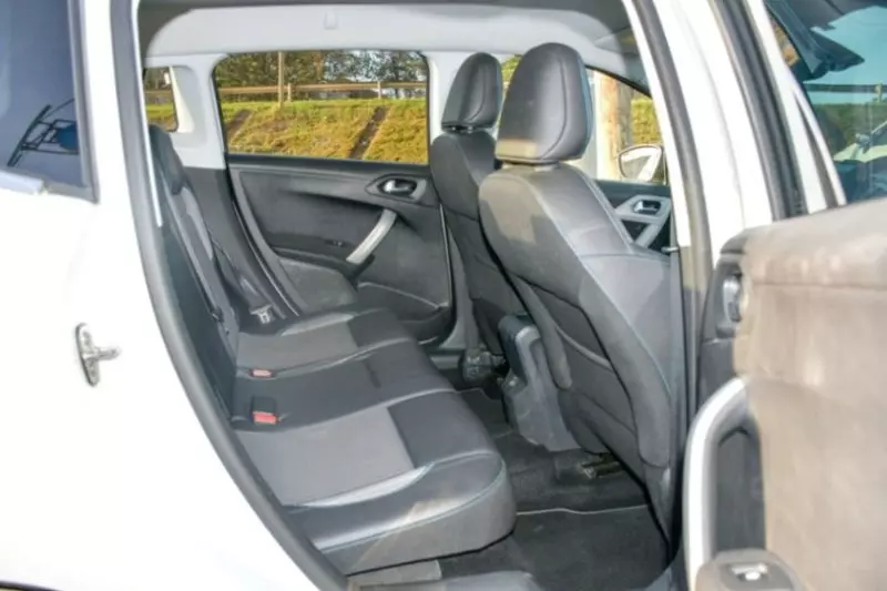 Peugeot 2008   - 2016
