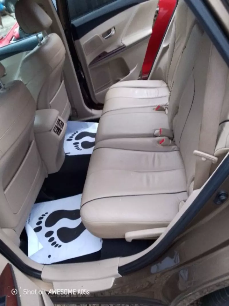 Toyota Venza   - 2010