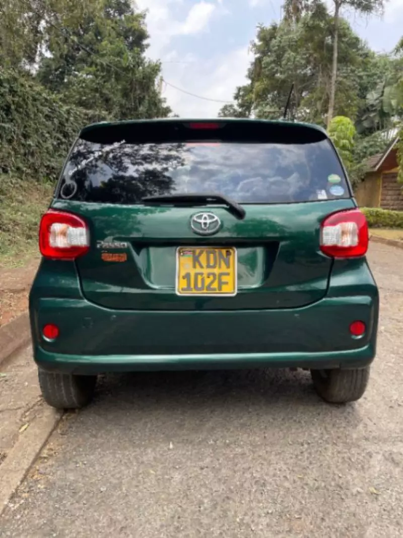 Toyota Passo   - 2016