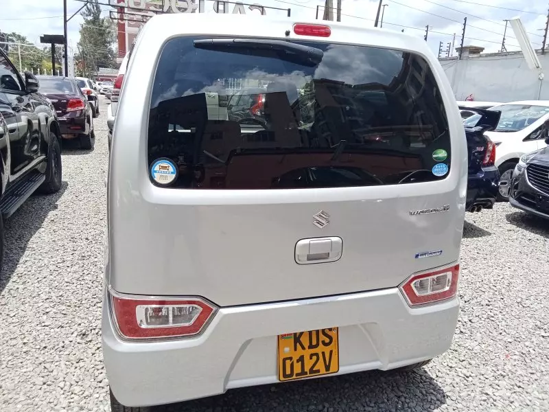 SUZUKI Wagon R   - 2019