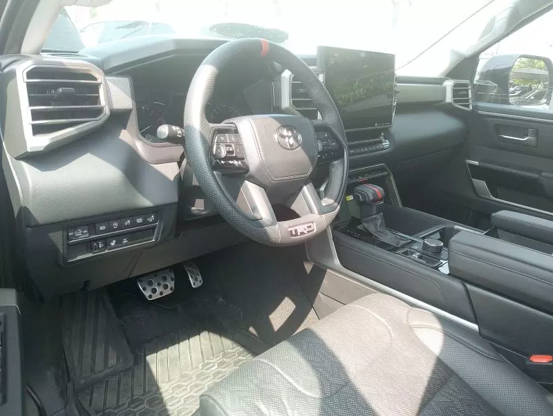 Toyota Tundra   - 2023