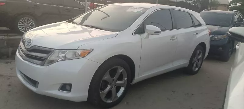 Toyota Venza   - 2011