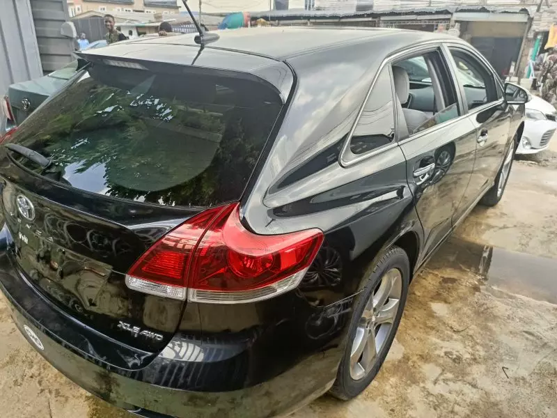 Toyota Venza   - 2013