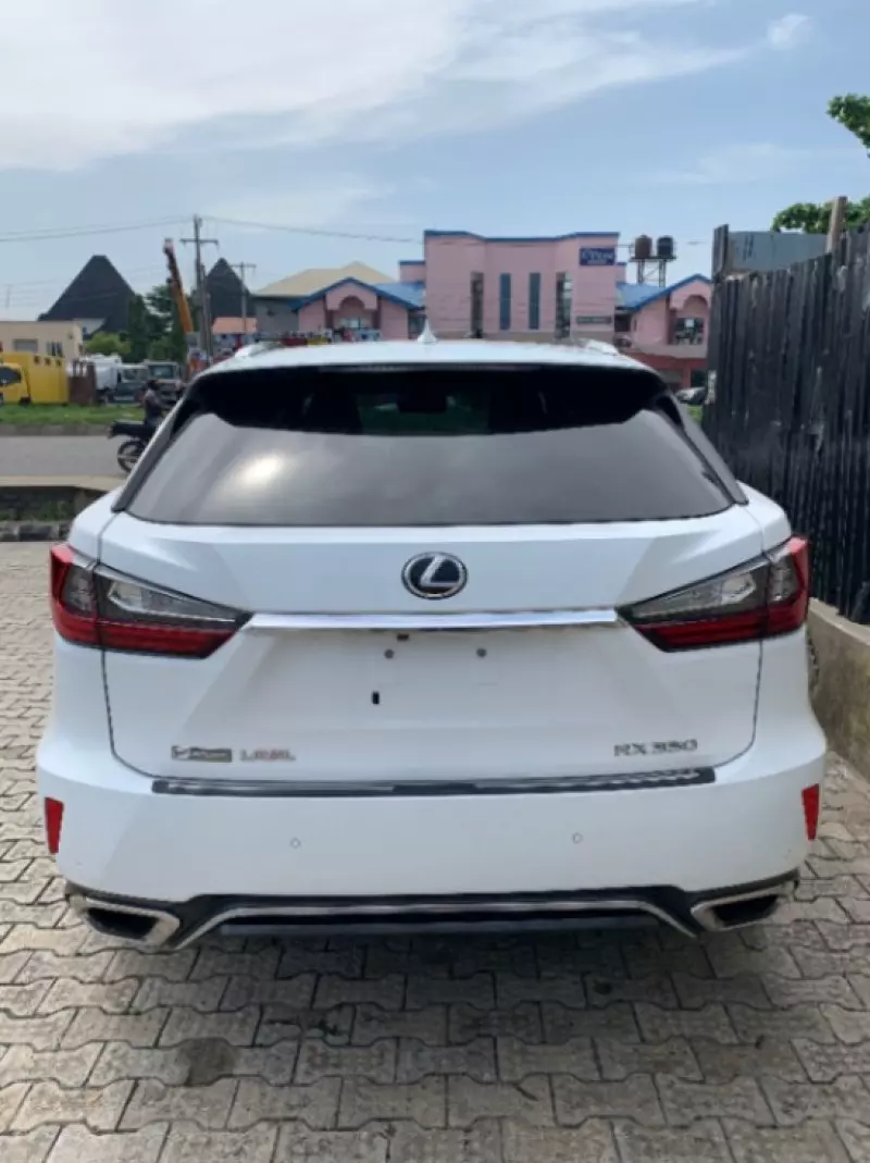 Lexus RX   - 2016