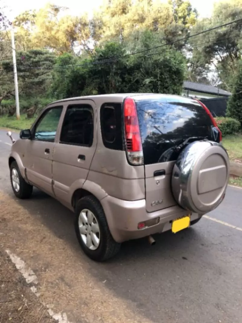 Daihatsu Terios   - 2000