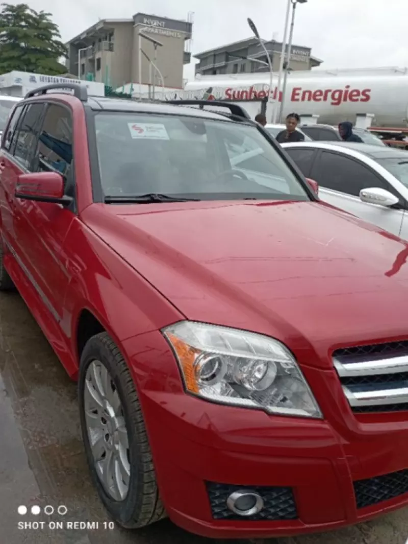 Mercedes-Benz GLK 350   - 2010