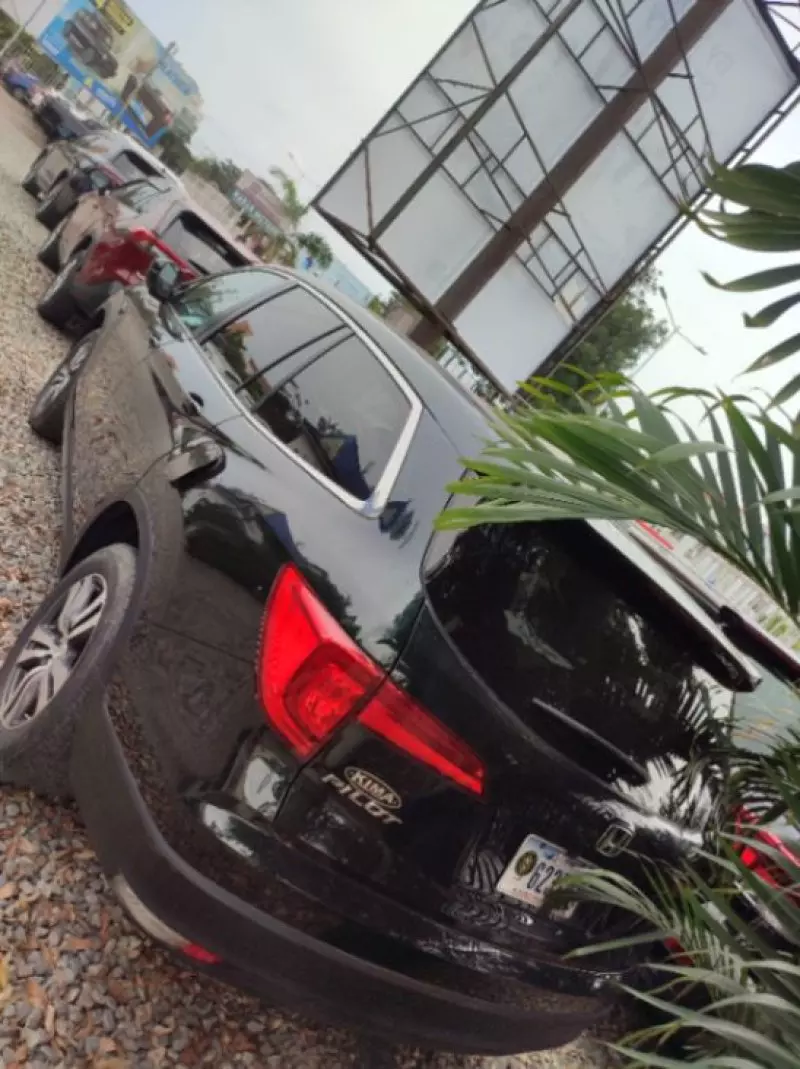 Honda Pilot   - 2016