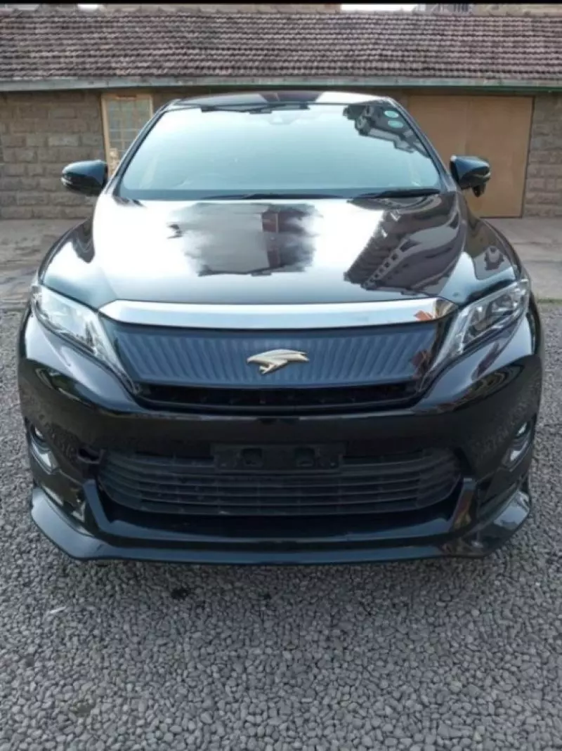 Toyota Harrier   - 2015