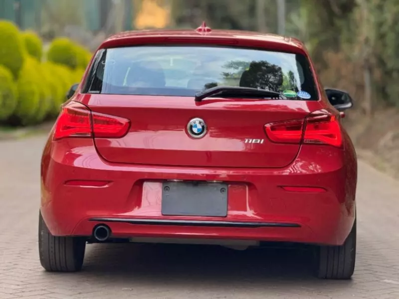 BMW 118i   - 2018
