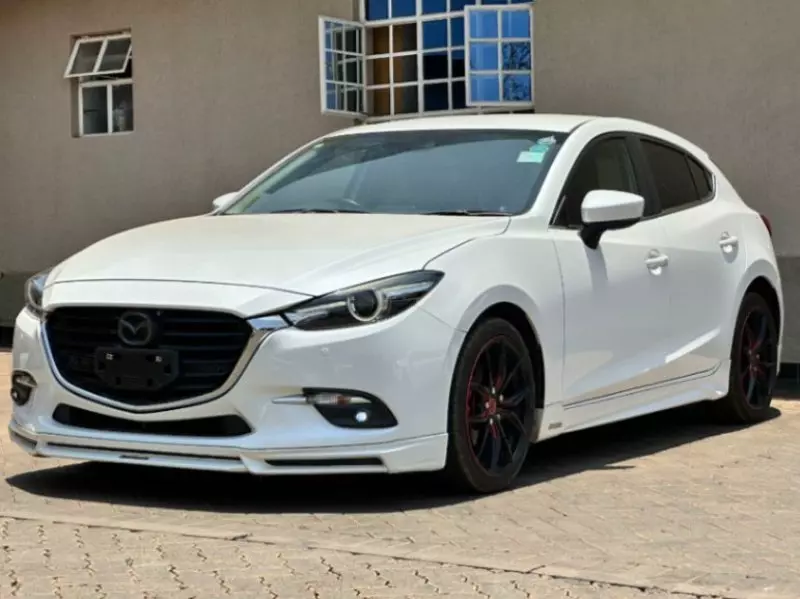 Mazda Axela    - 2018