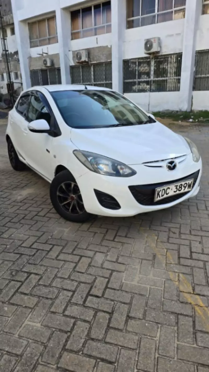 Mazda Demio   - 2013