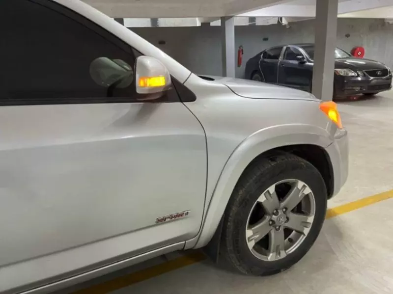 Toyota RAV 4   - 2011