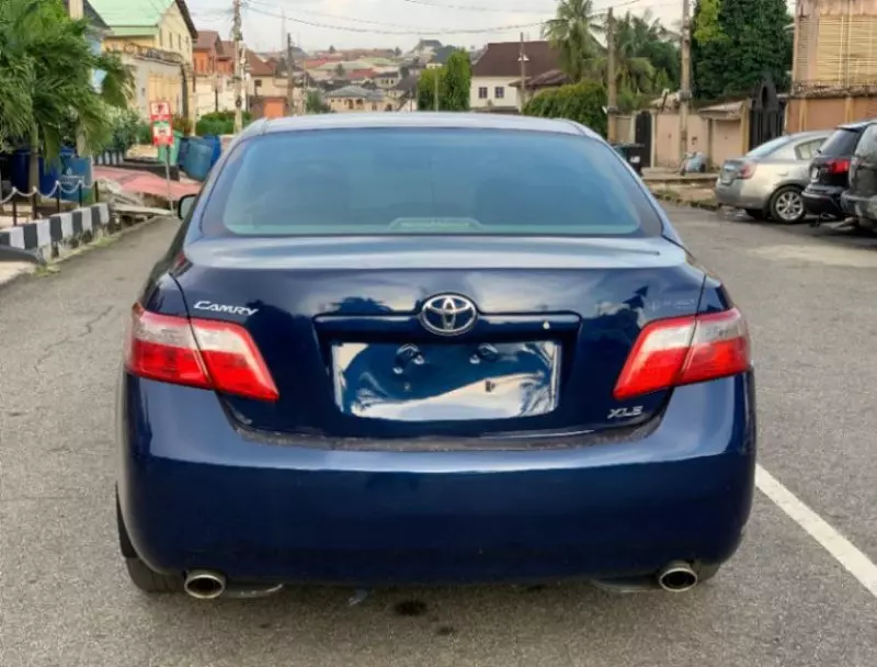 Toyota Camry   - 2007