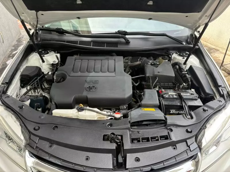 Toyota Camry   - 2016