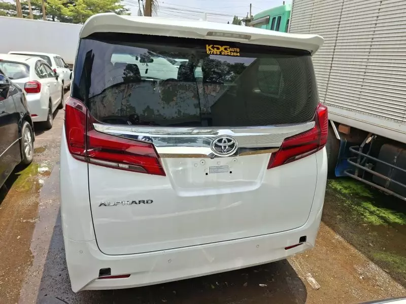 Toyota Alphard   - 2020