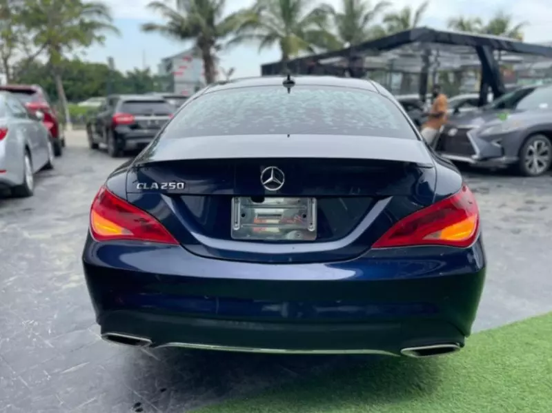 Mercedes-Benz CLA 250