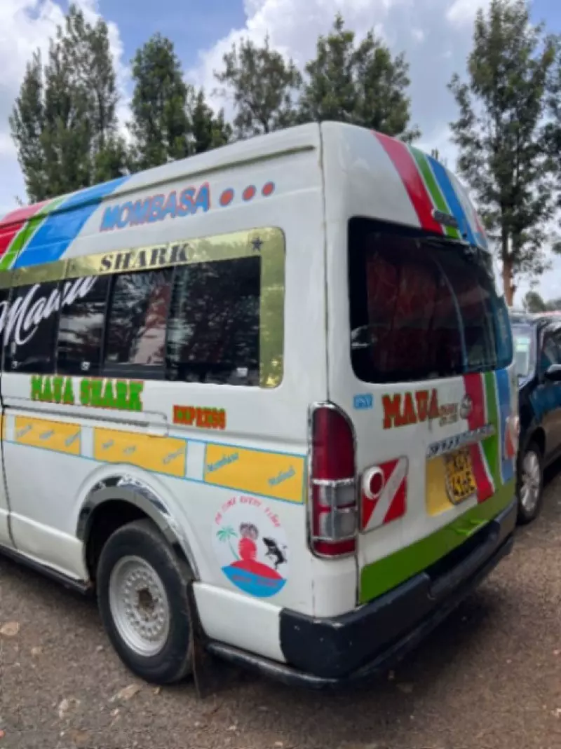 Toyota Hiace   - 2012