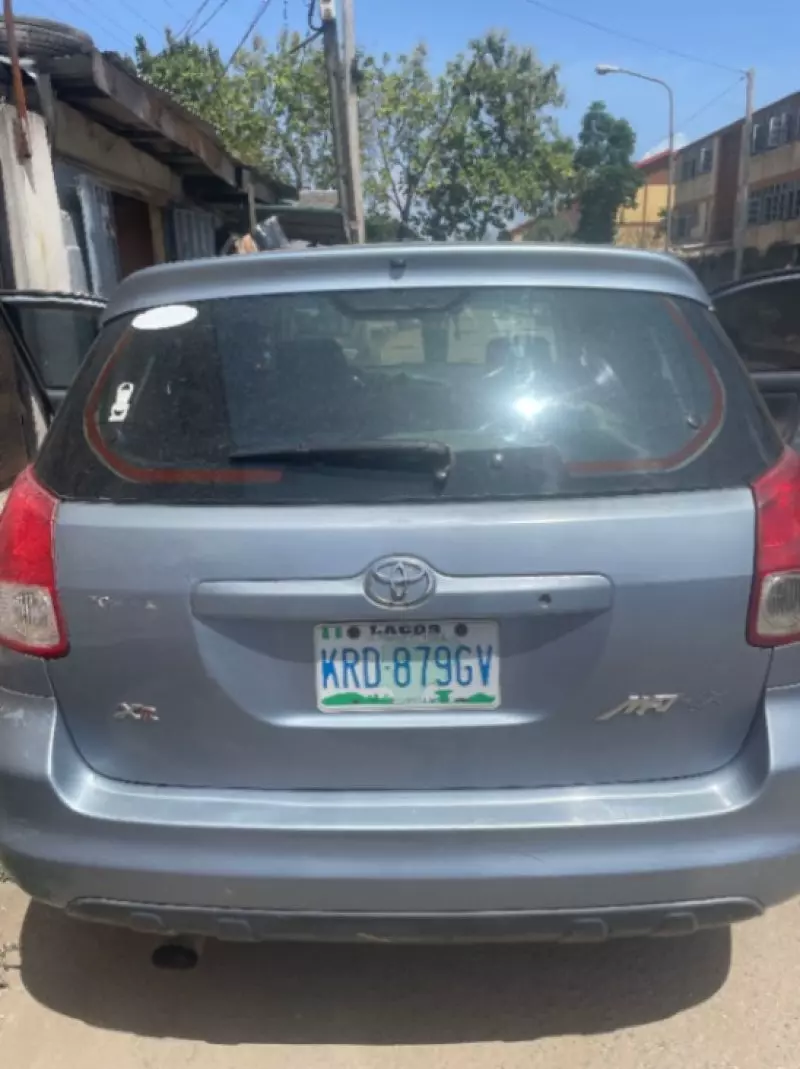 Toyota Corolla Matrix   - 2004