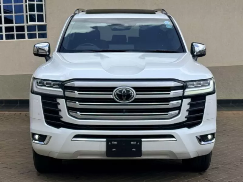 Toyota LAND CRUISER 300 LC300