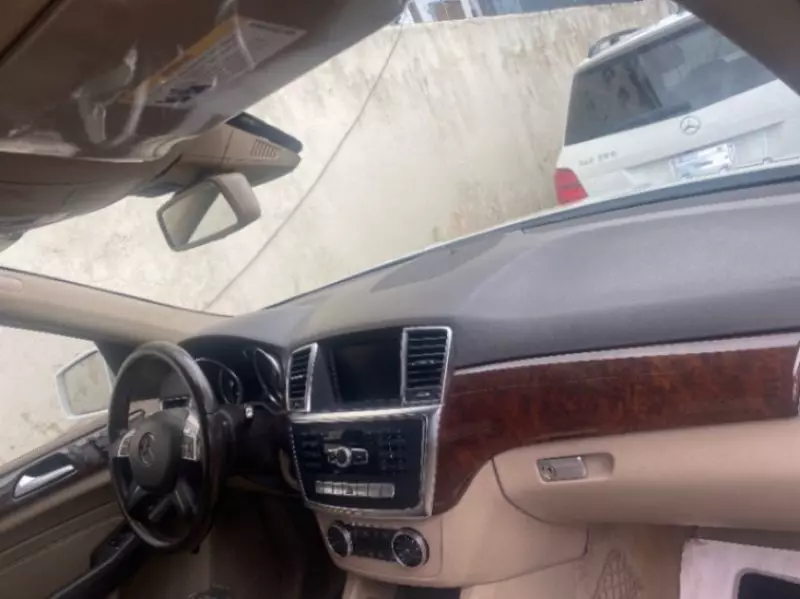 Mercedes-Benz ML 350   - 2014