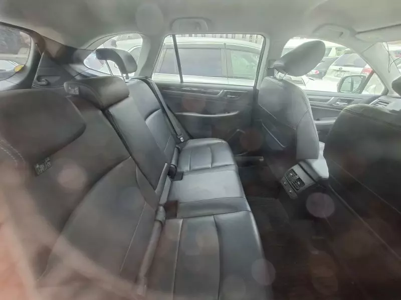 Subaru Outback   - 2016