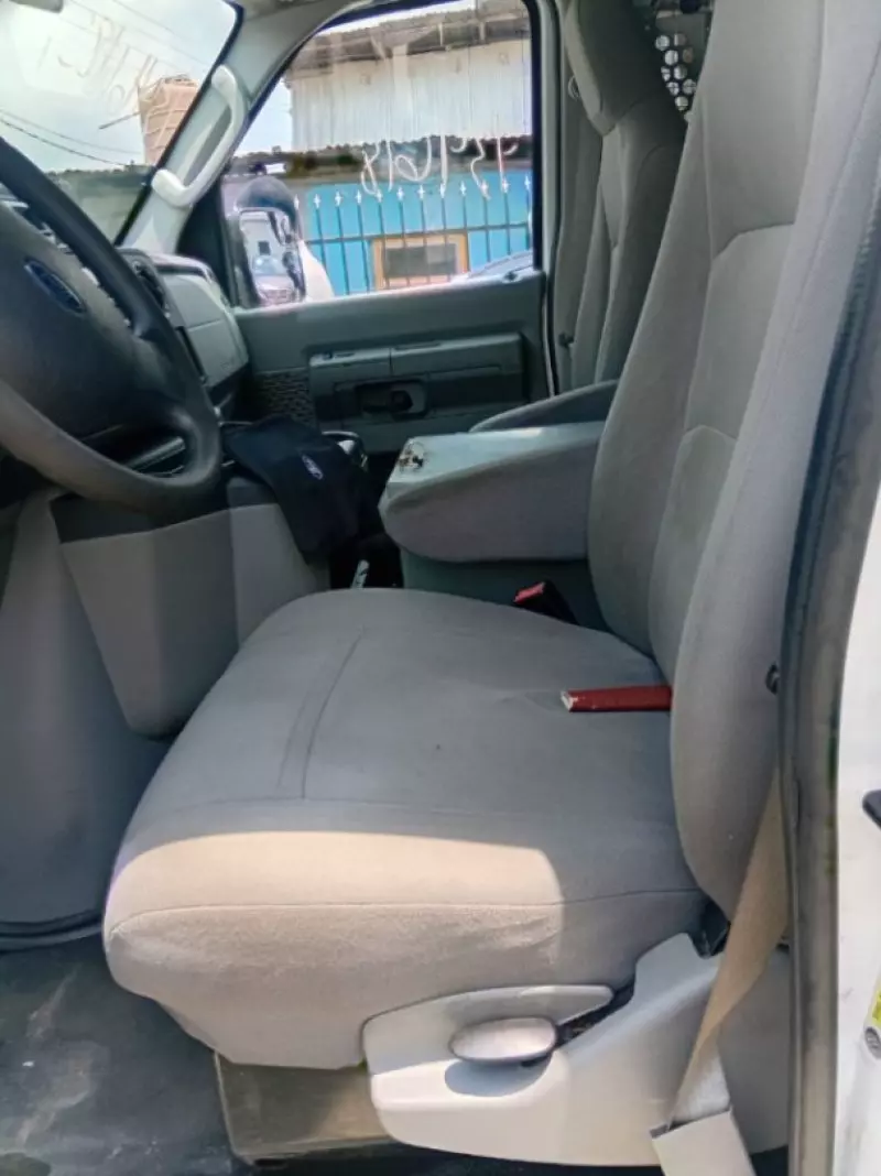 Ford Econoline   - 2014