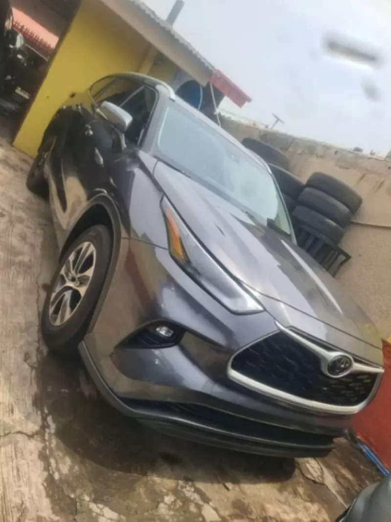 Toyota Highlander - 2022