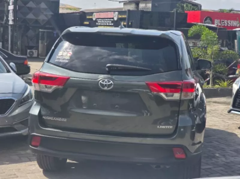 Toyota Highlander - 2017