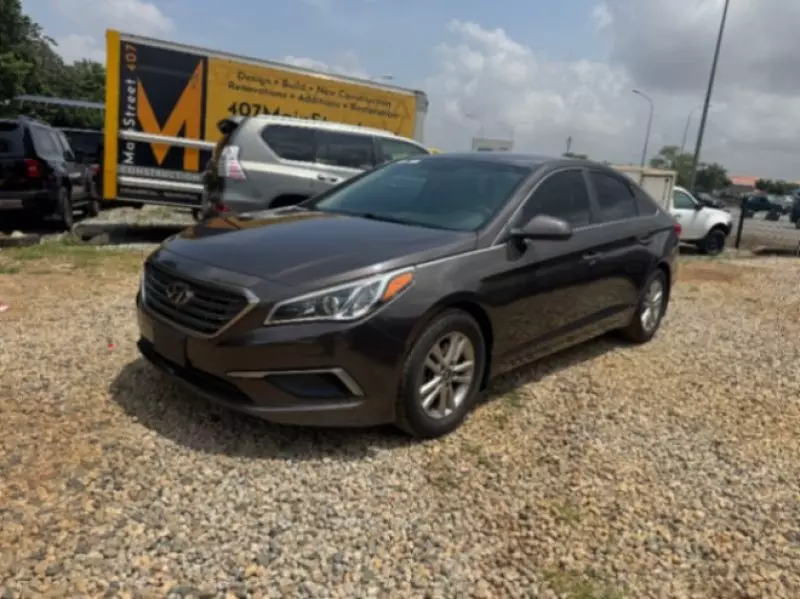 Hyundai Sonata   - 2015