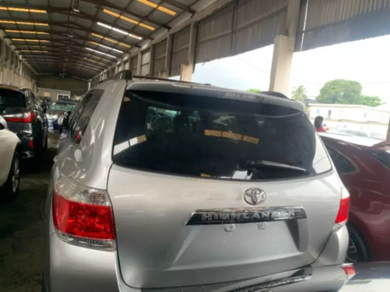 Toyota Highlander   - 2009