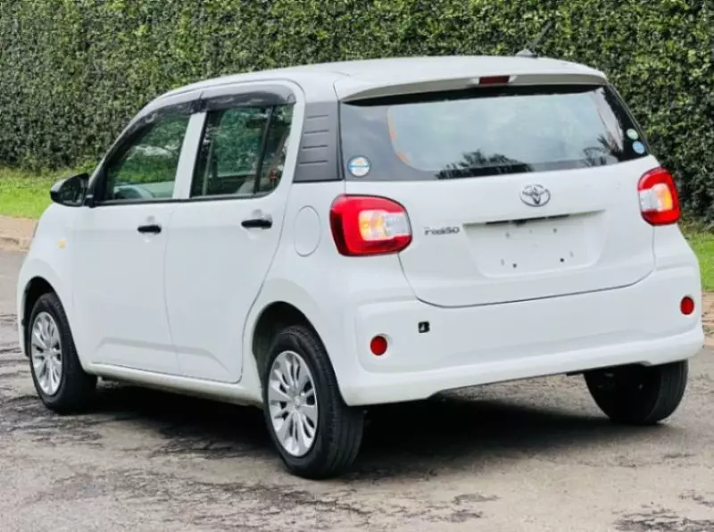 Toyota Passo   - 2018