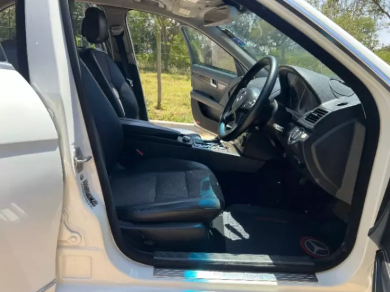 Mercedes-Benz C 200   - 2011