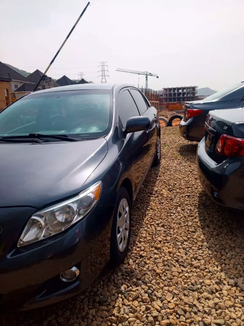 Toyota Corolla   - 2010