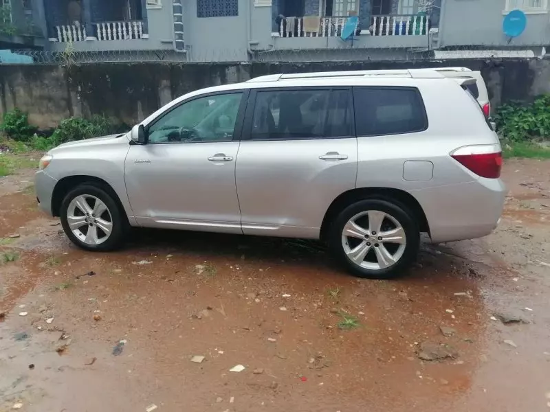 Toyota Highlander   - 2008