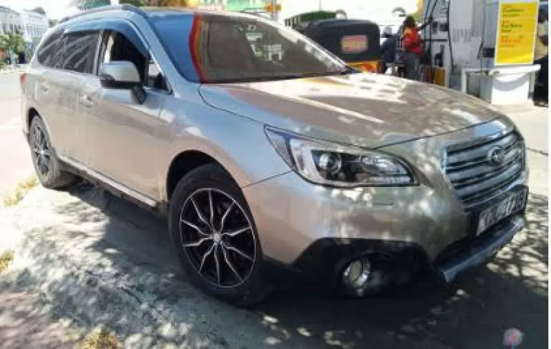 Subaru Outback   - 2015