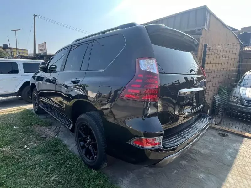 Lexus GX 460   - 2022