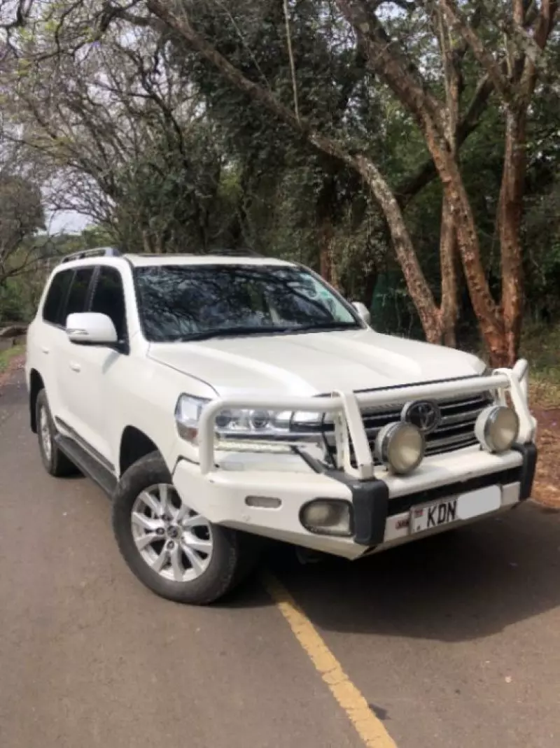 Toyota Land Cruiser   - 2017