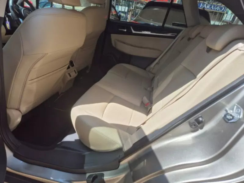 Subaru Outback   - 2019