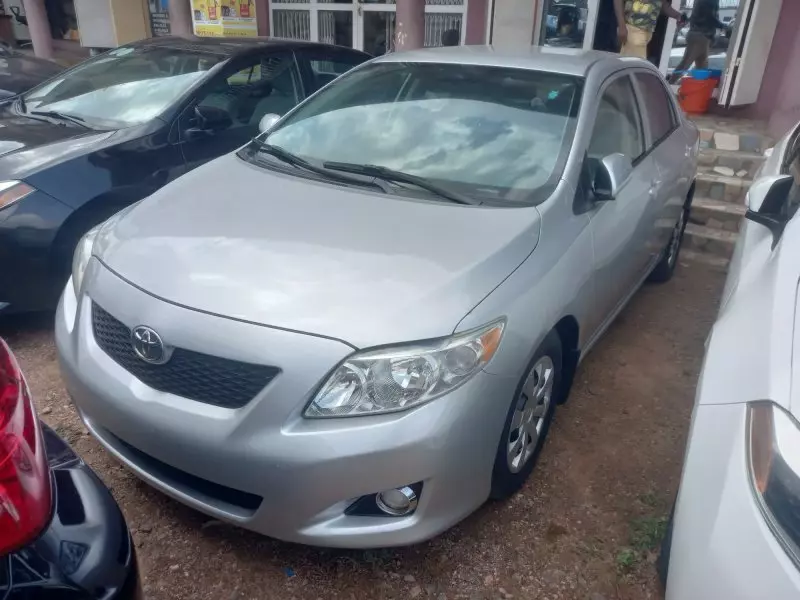 Toyota Corolla - 2010