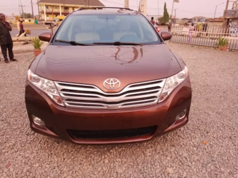 Toyota Venza   - 2011