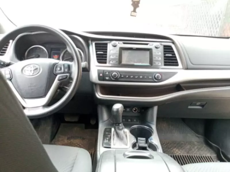 Toyota Highlander   - 2019