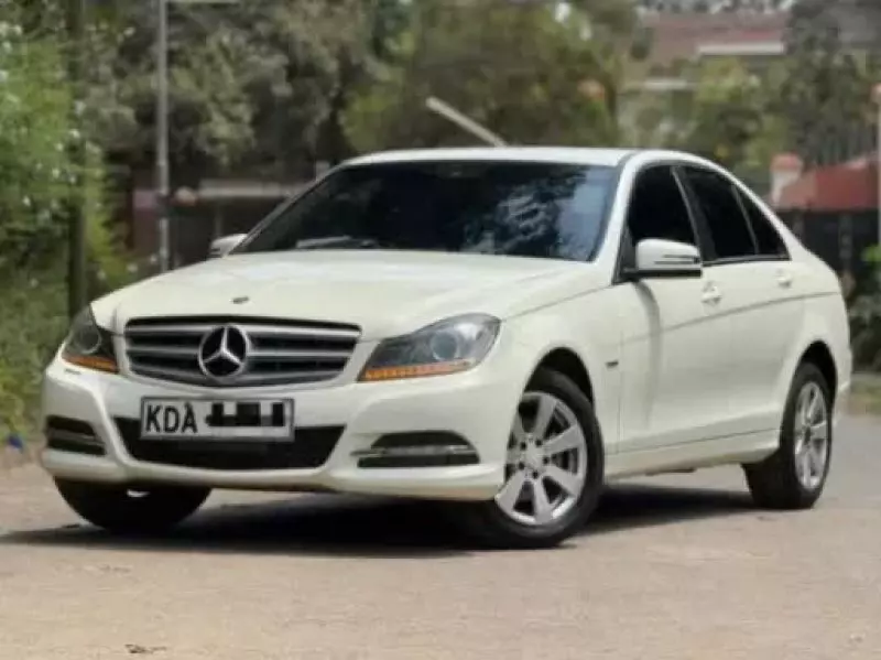 Mercedes-Benz C 180   -
