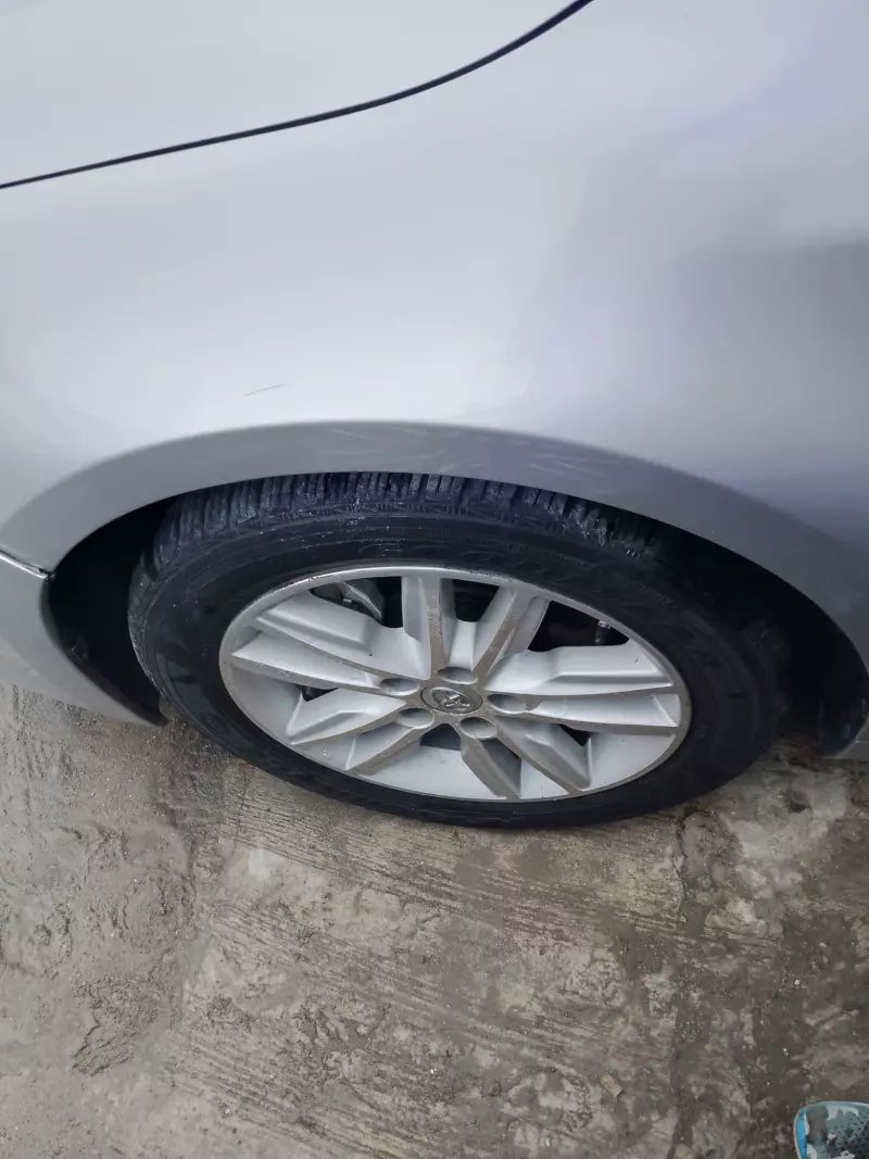 Toyota Avalon   - 2013