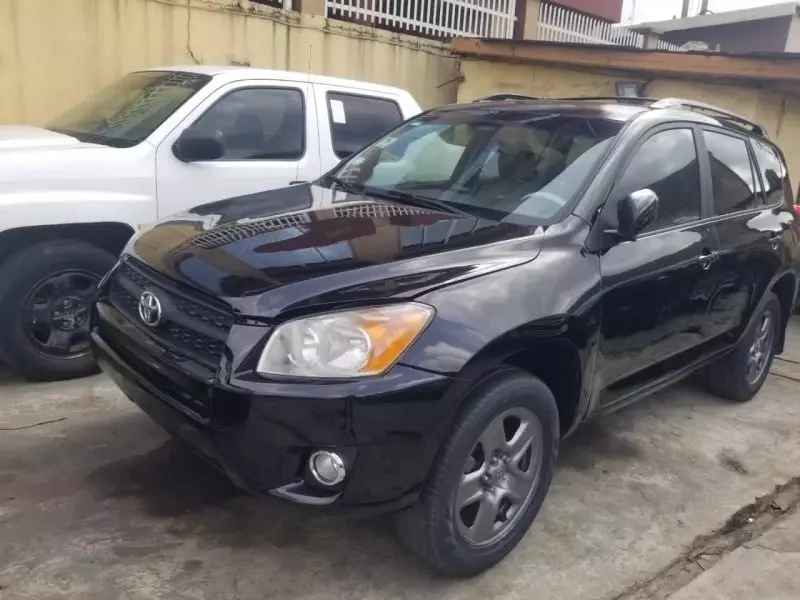 Toyota RAV 4   - 2010
