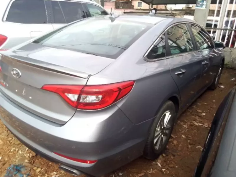 Hyundai SONATA 2,0L BVA GL   - 2017