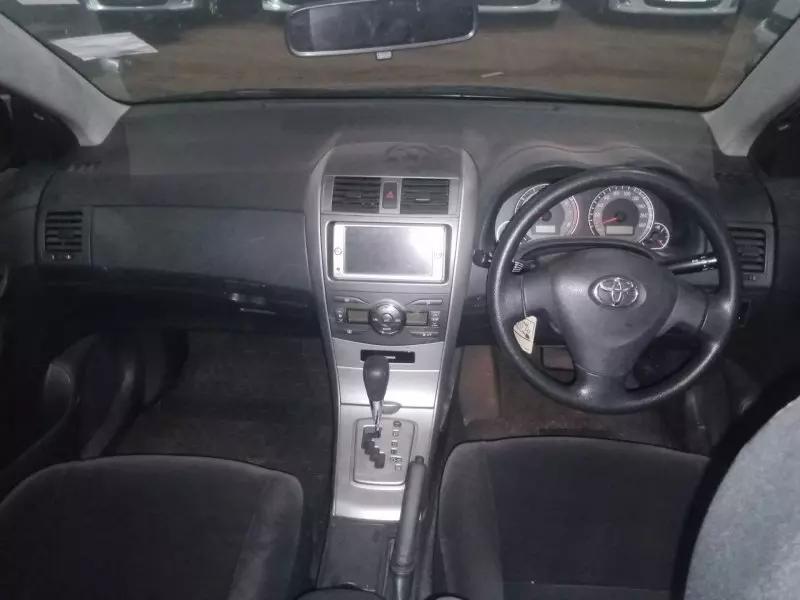 Toyota Fielder    - 2010