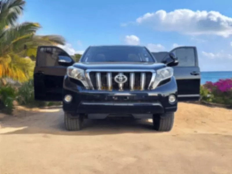 Toyota Landcruiser Prado   - 2016