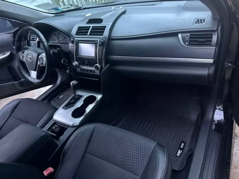Toyota Camry   - 2013