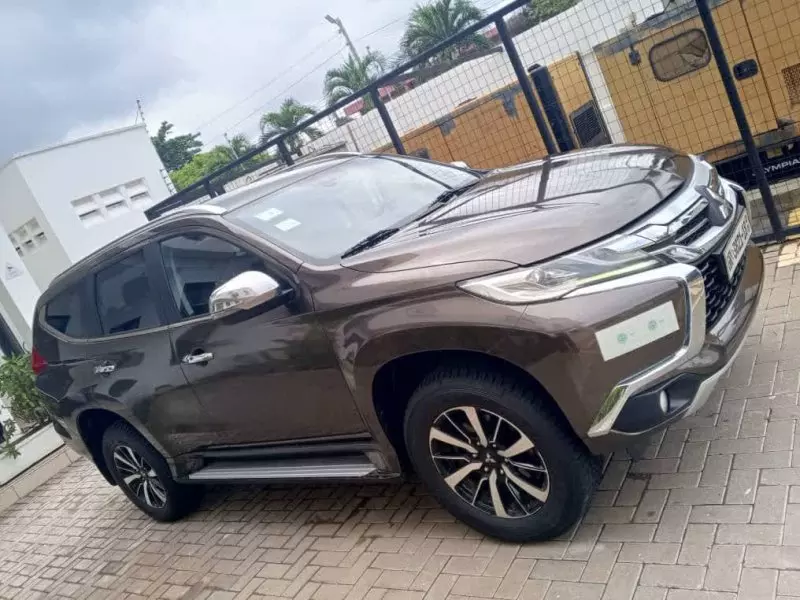 Mitsubishi Pajero Sport GLS Petrol   - 2018