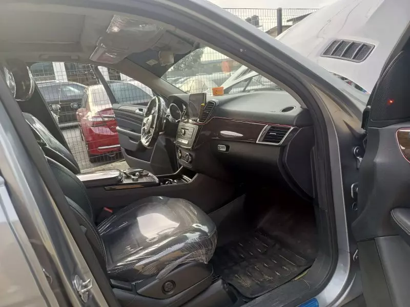 Mercedes-Benz ML 350   - 2012